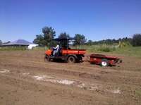Cadles_cove_manure_spreader_in_action